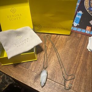Kendra Scott kimmy arrowhead necklace
